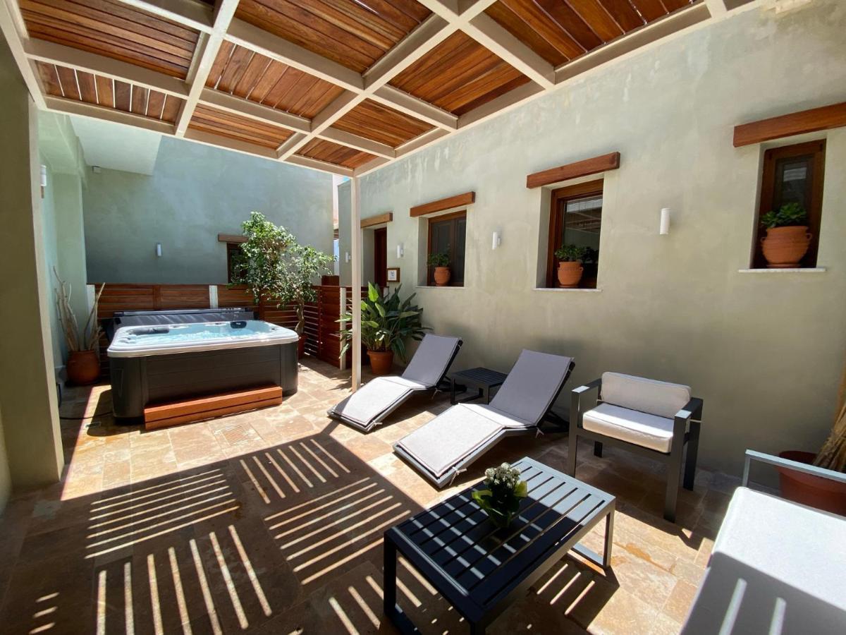 Andros 4 All Seasons Villas & Suites Ormos  Esterno foto