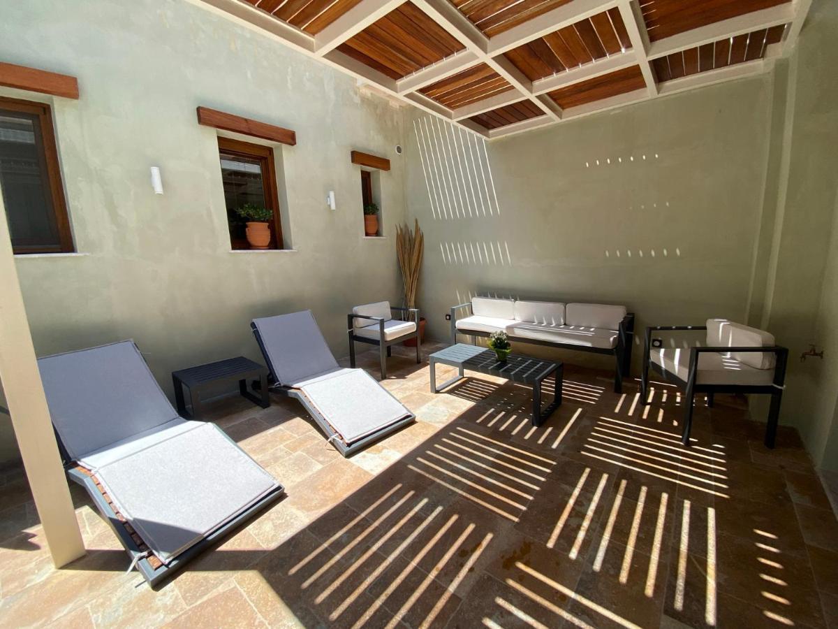 Andros 4 All Seasons Villas & Suites Ormos  Esterno foto